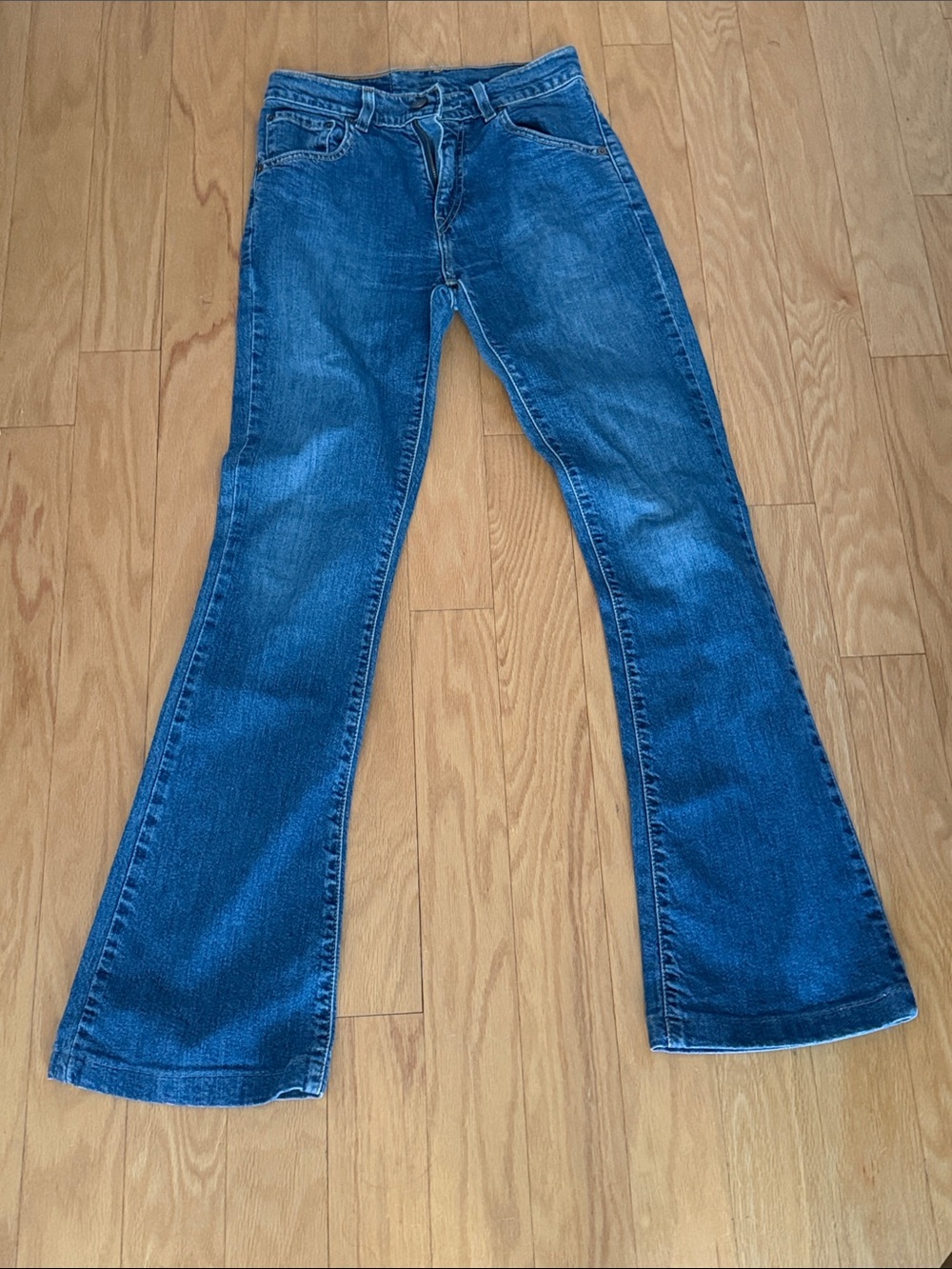 Levi's Blue Flare Jeans - Classic Denim